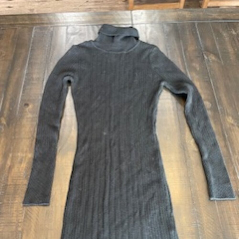 Turtle neck dress.  Good condition.